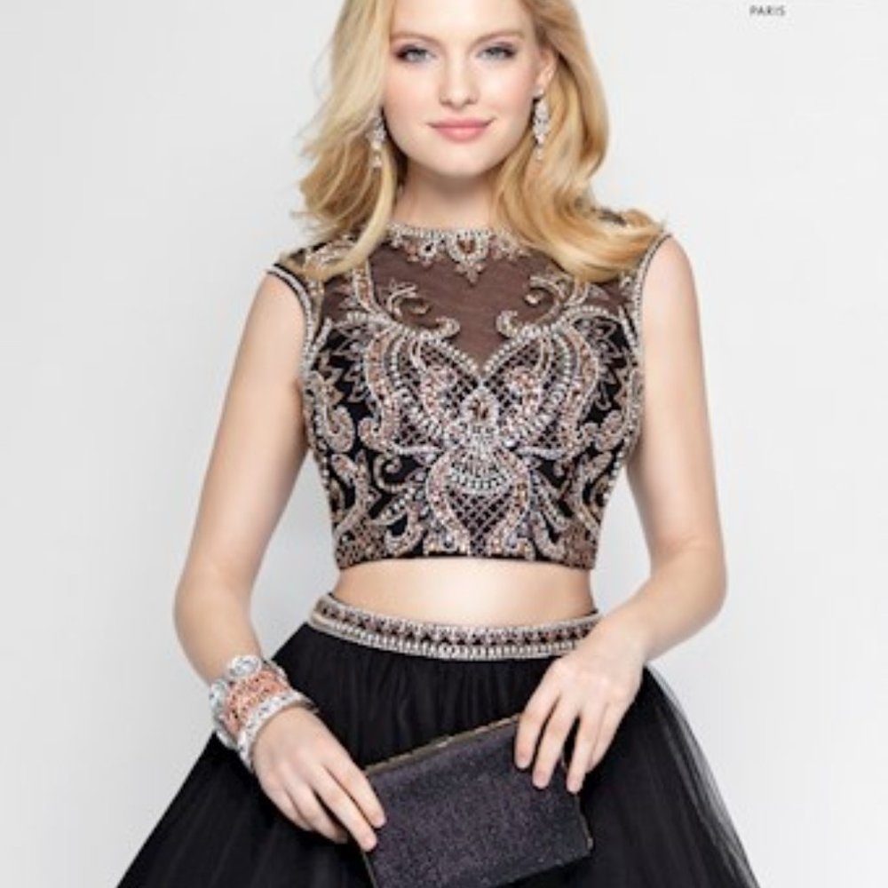 Alyce Paris Special Occasion/Homecoming/Prom two piece Beaded top and sk…